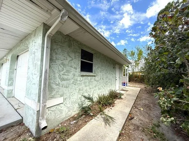 RIGHT SIDE