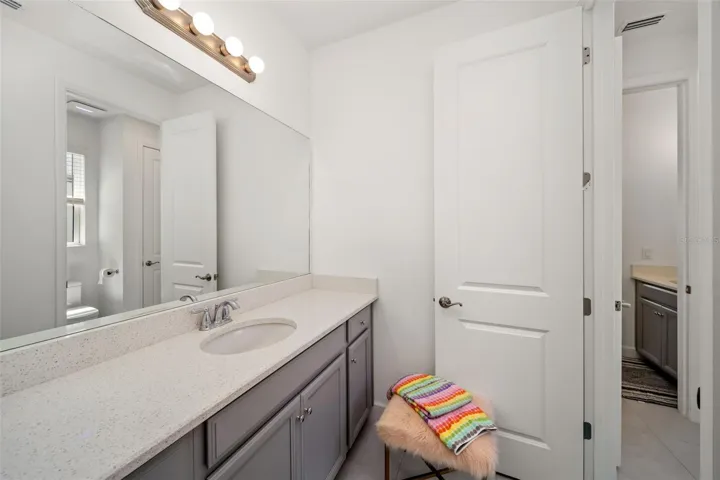 Lock of sink for Bedroom 2