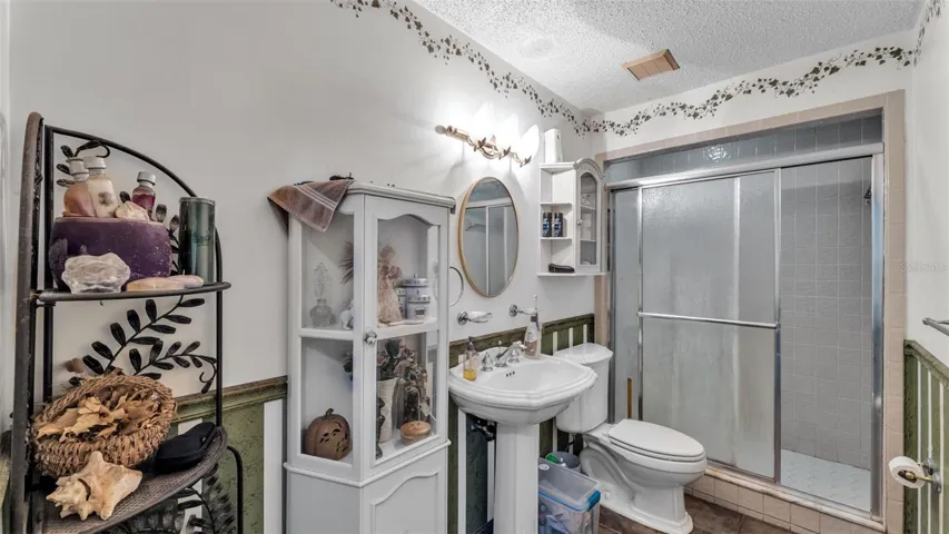 Guest bath