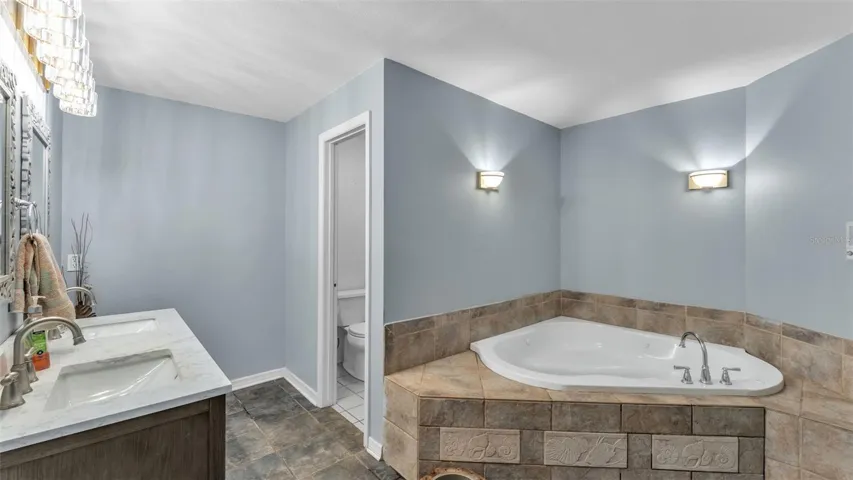Primary bath