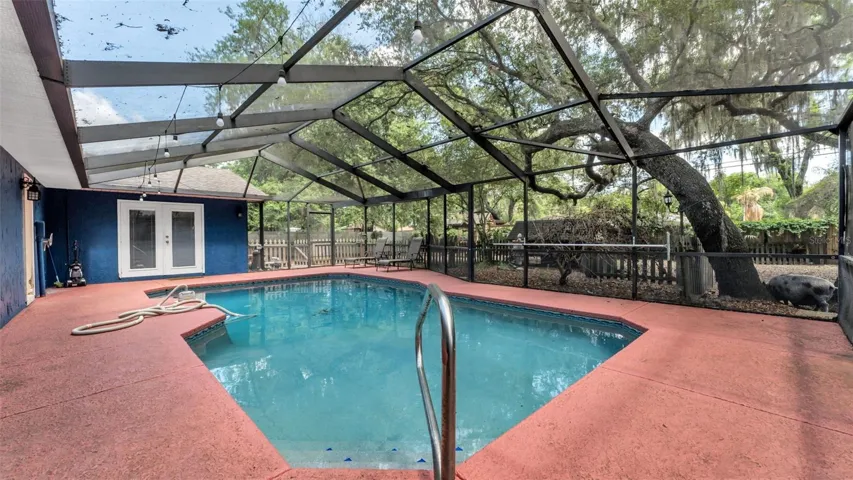 Salt water pool