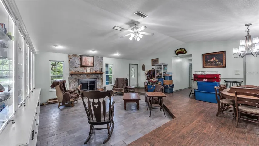 Ding room/ living room combo