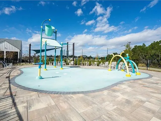 Splash pad