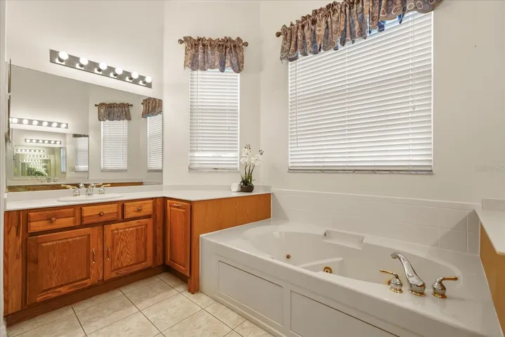 Huge primary bath with plenty of space for him and her