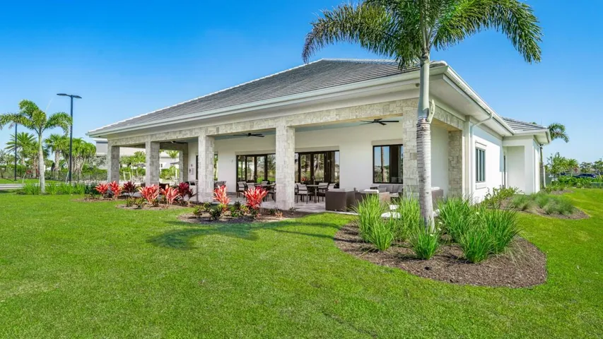 Esplanade at Azario Lakewood Ranch Community