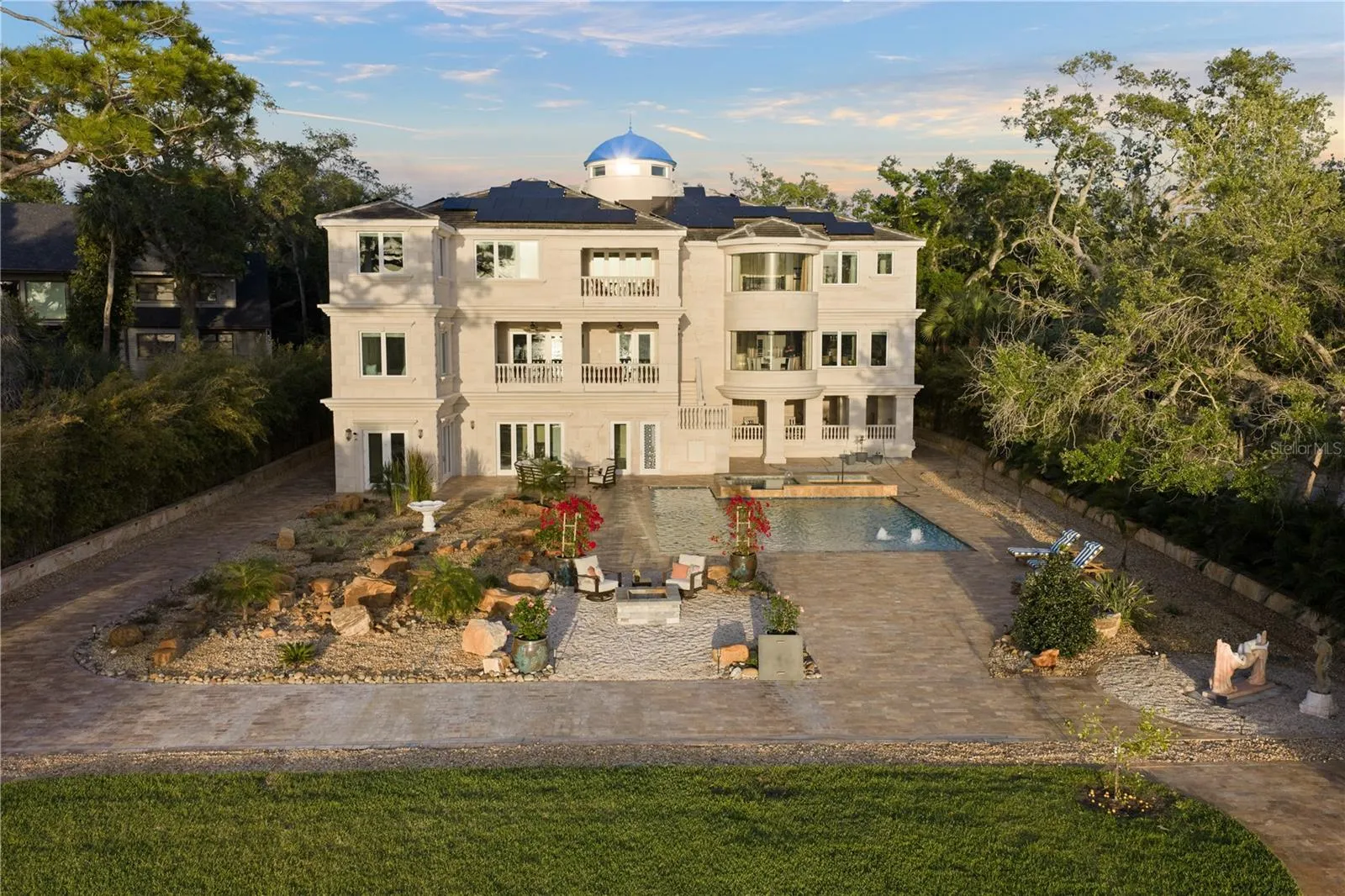 Limestone Palace with blue Dome and stone handpicked by builder in Portugal and cut and shipped back to the states.