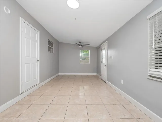 Great-Room dinning room