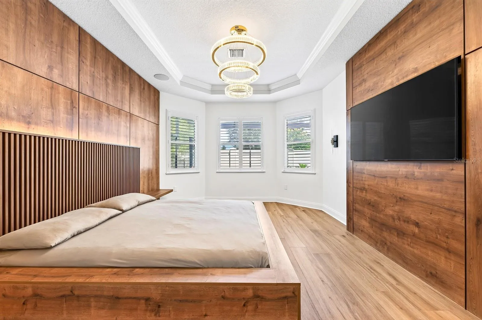 Primary suite