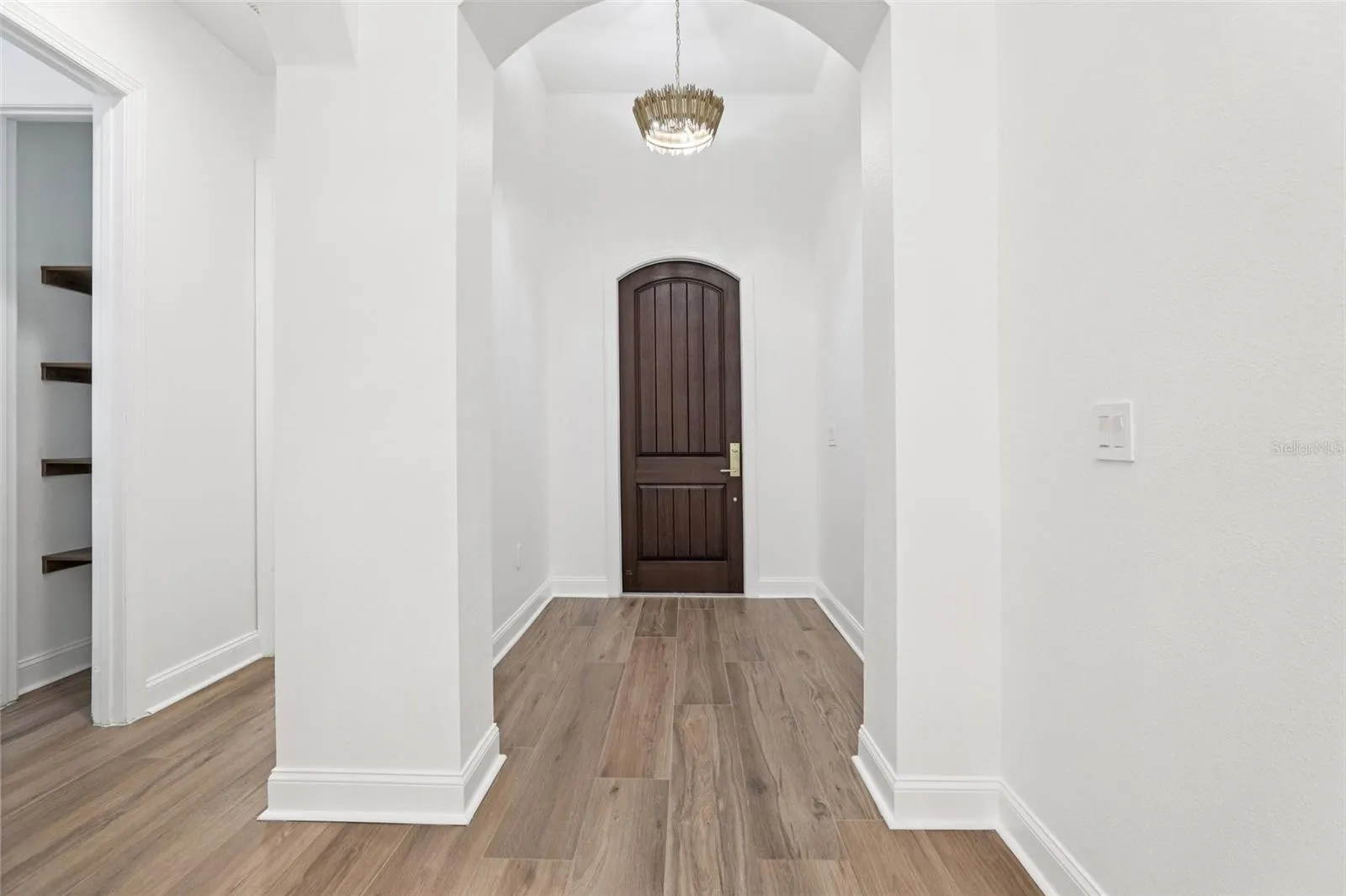 Foyer.