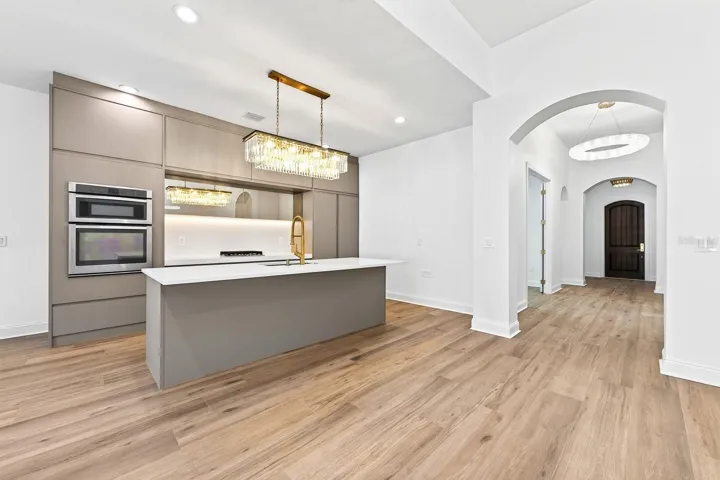 Sleek Modern Kitchen
