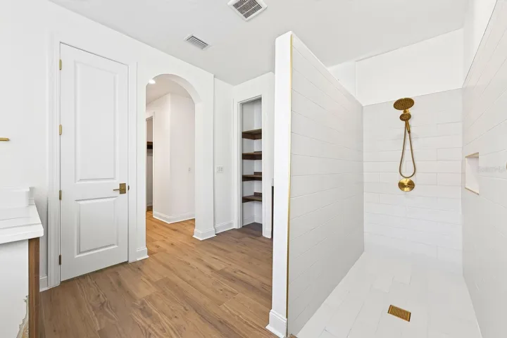 Primary Ensuite Bath