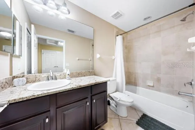 Shared bathroom upstairs