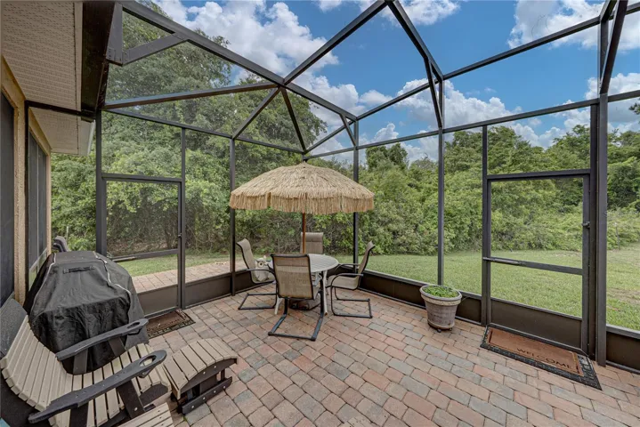 Screened enclosure