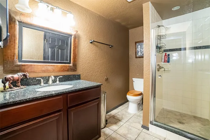 Events Garage/Full Bath