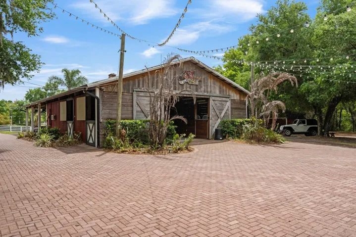 Horse Stable