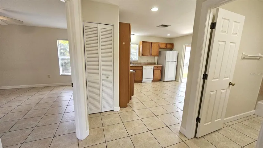 Master bedroom-kitchen