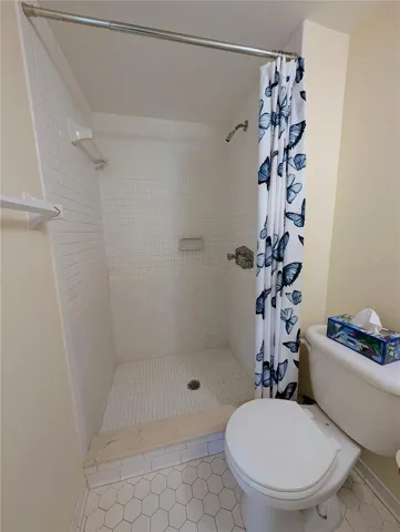 En-suite Step-In Shower