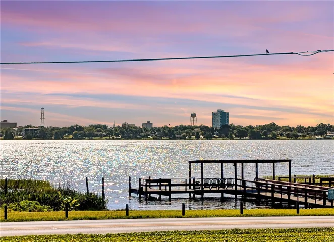 Community Fishing Pier on Lake Howard
