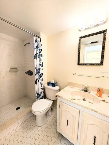 En-Suite Bathroom