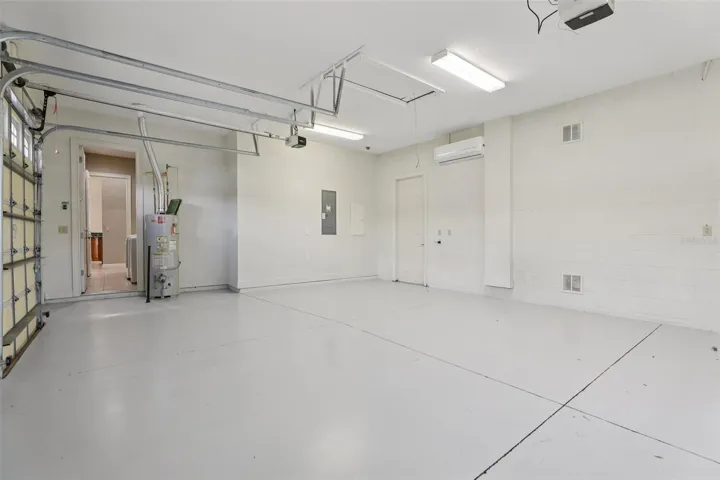 Oversized Garage with mini split and room for toys or golf cart...