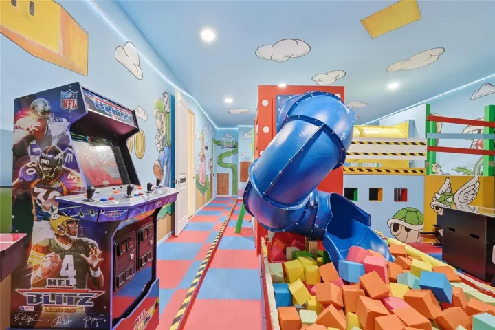 Kids’ Playroom