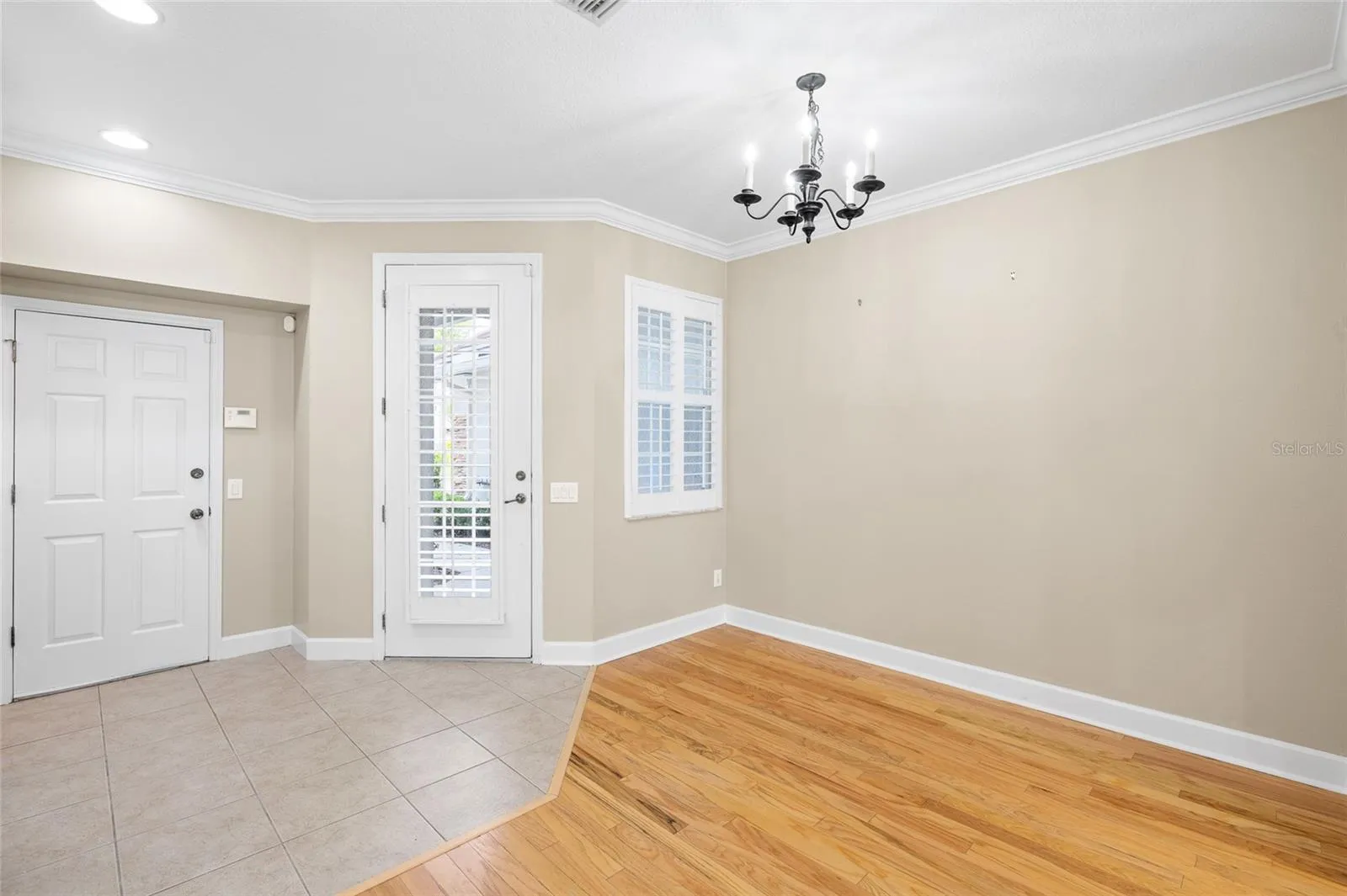 Entry &amp; Dining Area