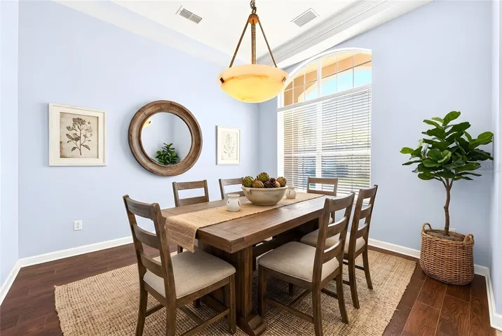 Formal dining space. Virtually Staged.