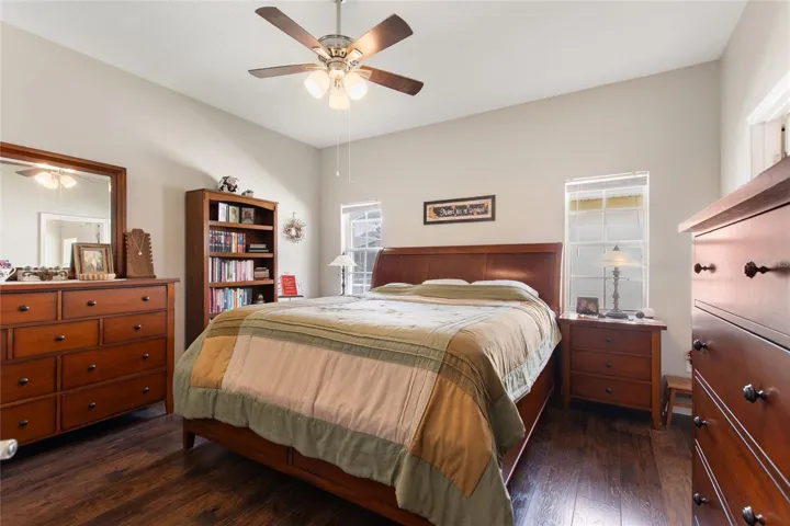 Primary en suite bedroom