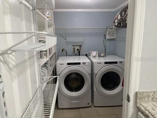 LAUNDRY ROOM (BOTH WASHER & DRYER STAY