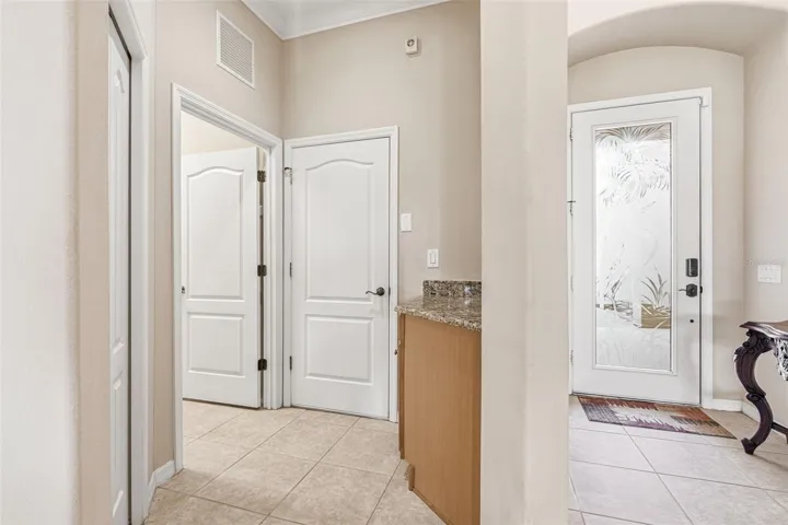Foyer/Laundry/Garage
