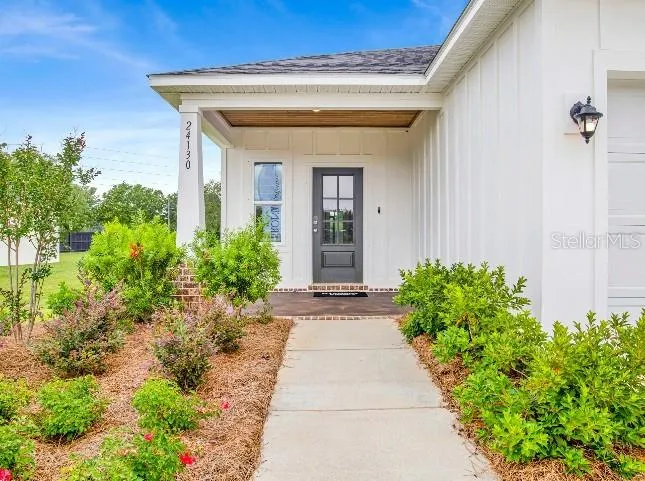 Model home - actual features may vary.