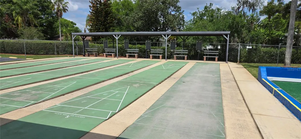 Community Shuffle Court