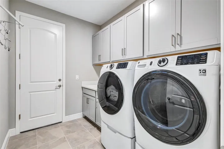 Laundry room with ample storage