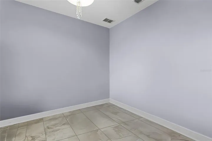 Bedroom 4/ Den