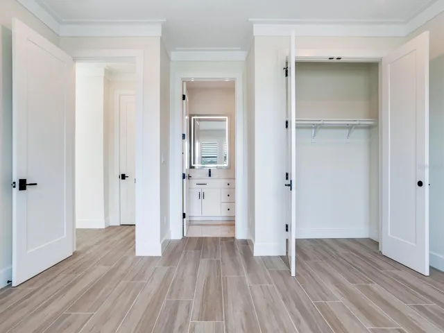 Picture of an ensuite bedroom of an already built SeaSafe home for reference purposes only