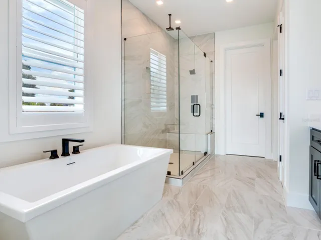 Picture of a bathroom of a SeaSafe home already built for reference purposes only.