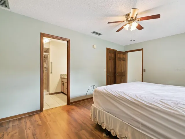 Primary Bedroom (2)