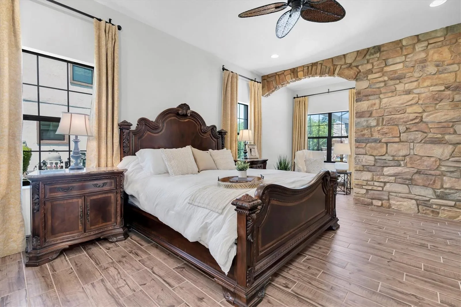 1ST FLOOR SECLUDED PRIMARY BEDROOM WITH SITTING AREA