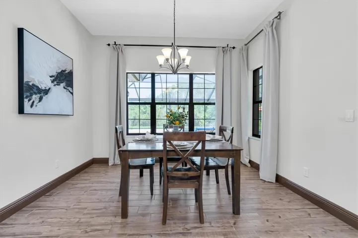 BREAKFAST NOOK