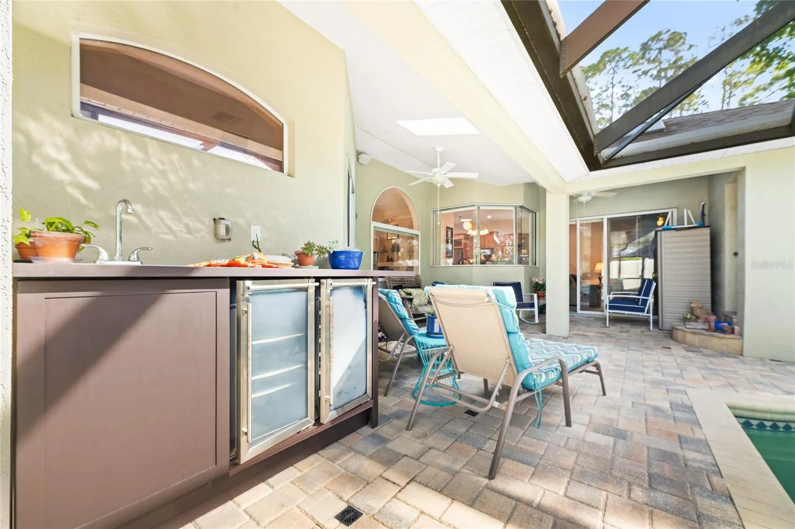 Outdoor Kitchen