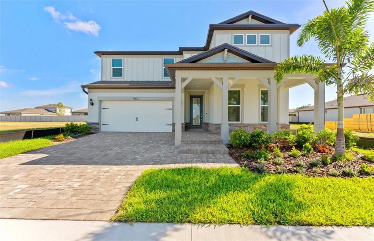 Coral Grand Exterior