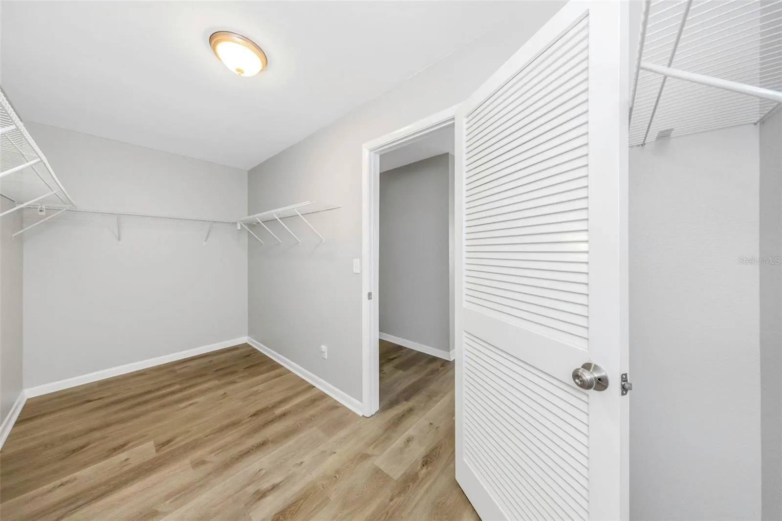 Master Bedroom - Closet