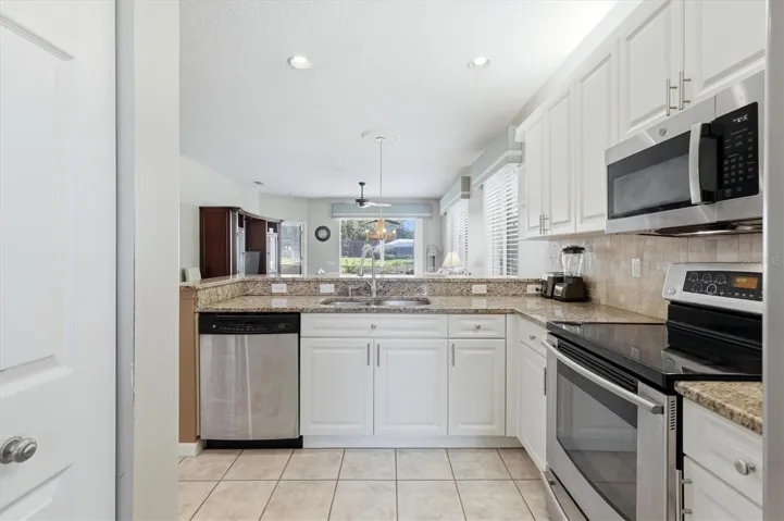 Spacious Kitchen