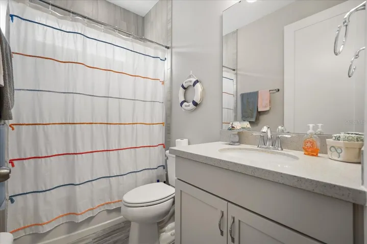 IN-LAW SUITE Bathroom