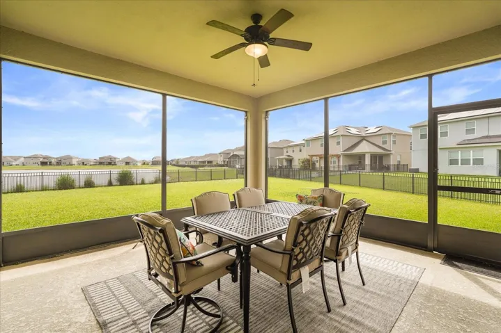 Screened in Porch