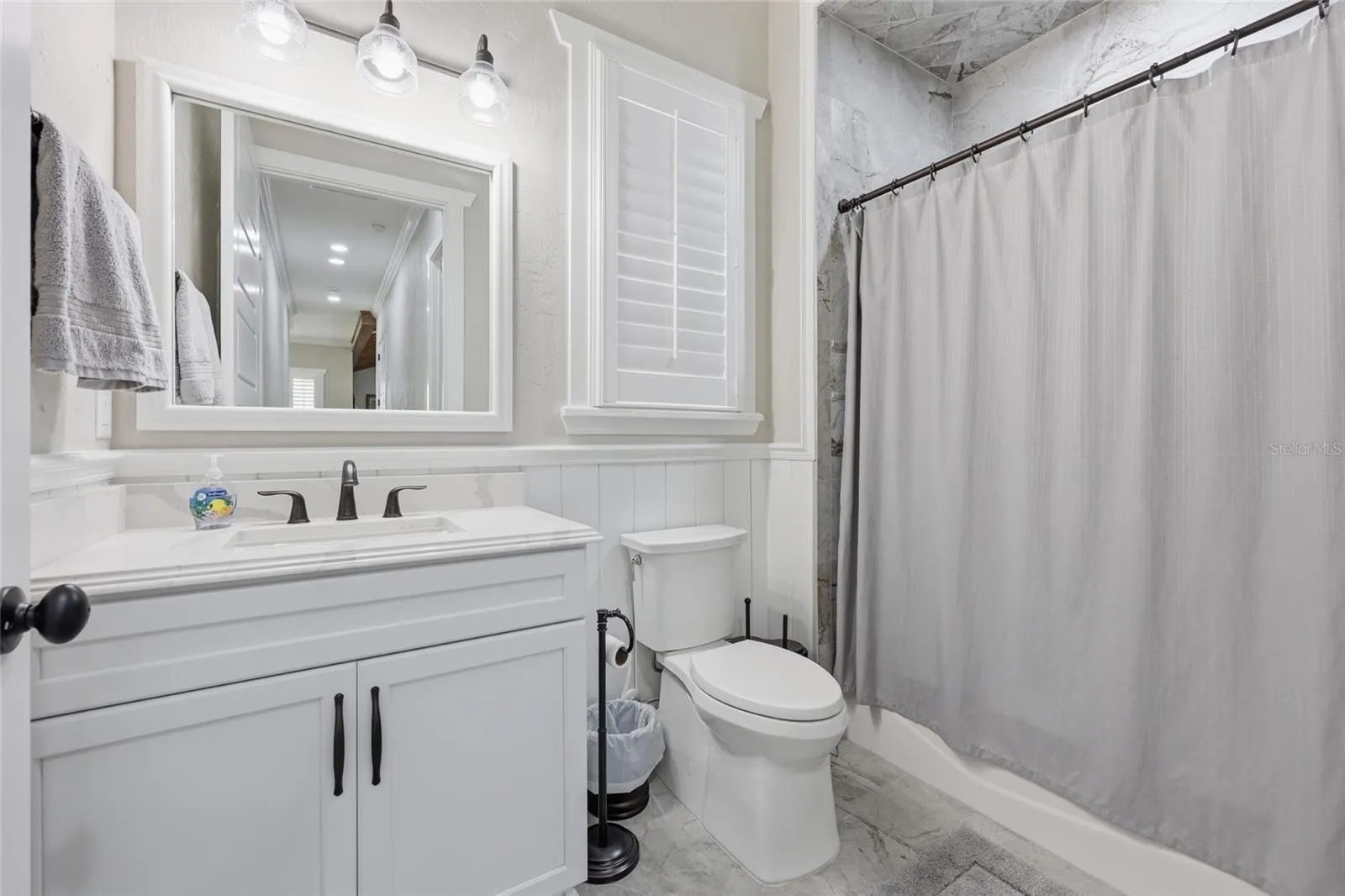 MIL full bath