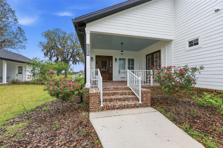 Entrace to attached MIL suite