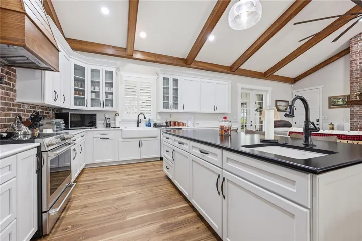 MIL Kitchen