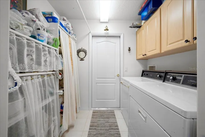 Laundry Room w/ storage