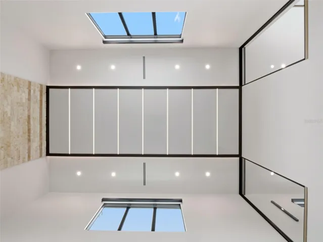 Ceiling Detail